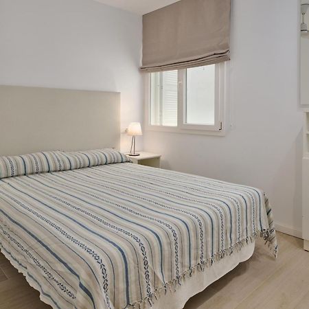 Sea Frontline Apartment 'Faraona'. Pool. Wifi Сантаньї Екстер'єр фото