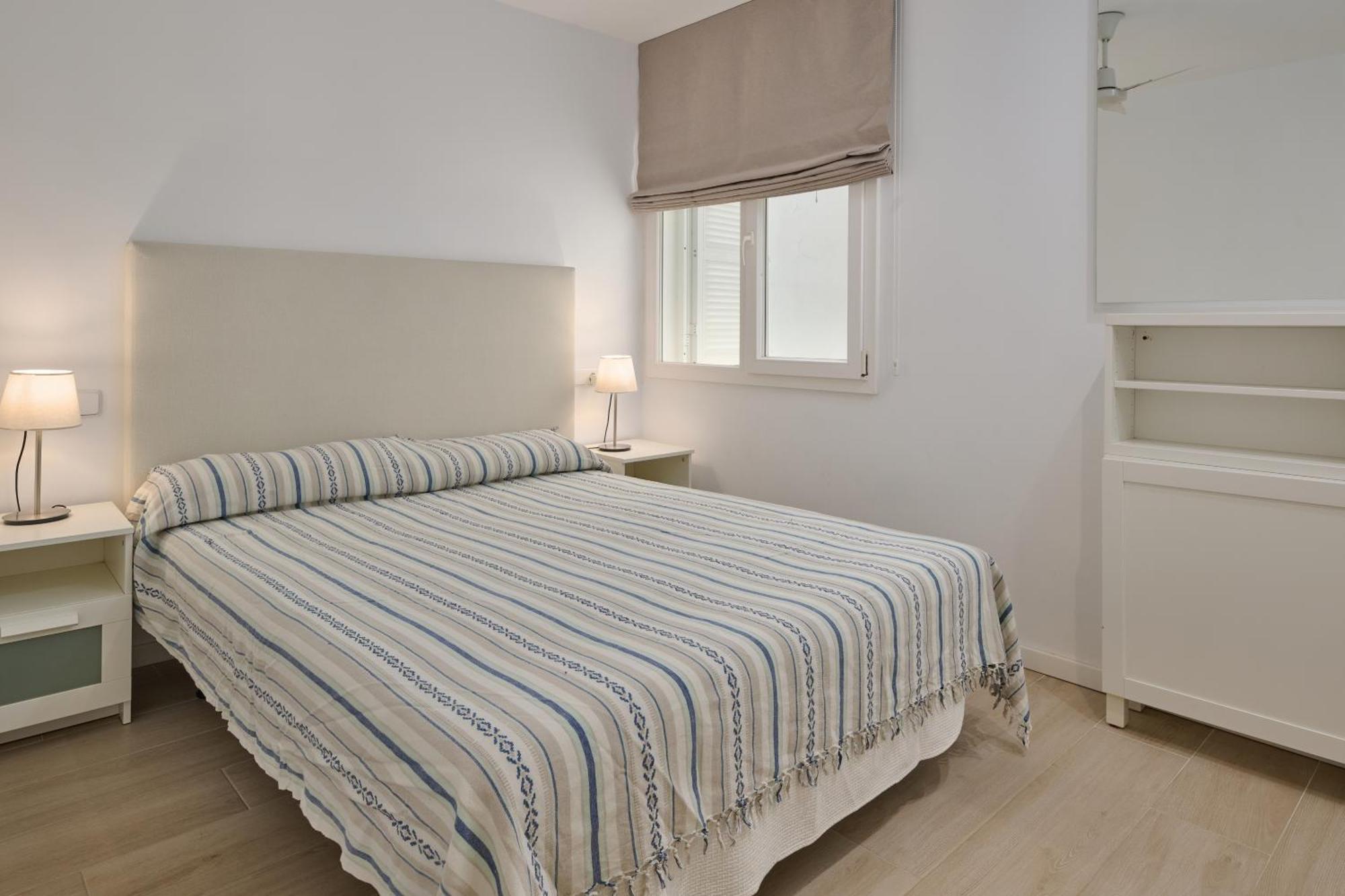 Sea Frontline Apartment 'Faraona'. Pool. Wifi Сантаньї Екстер'єр фото