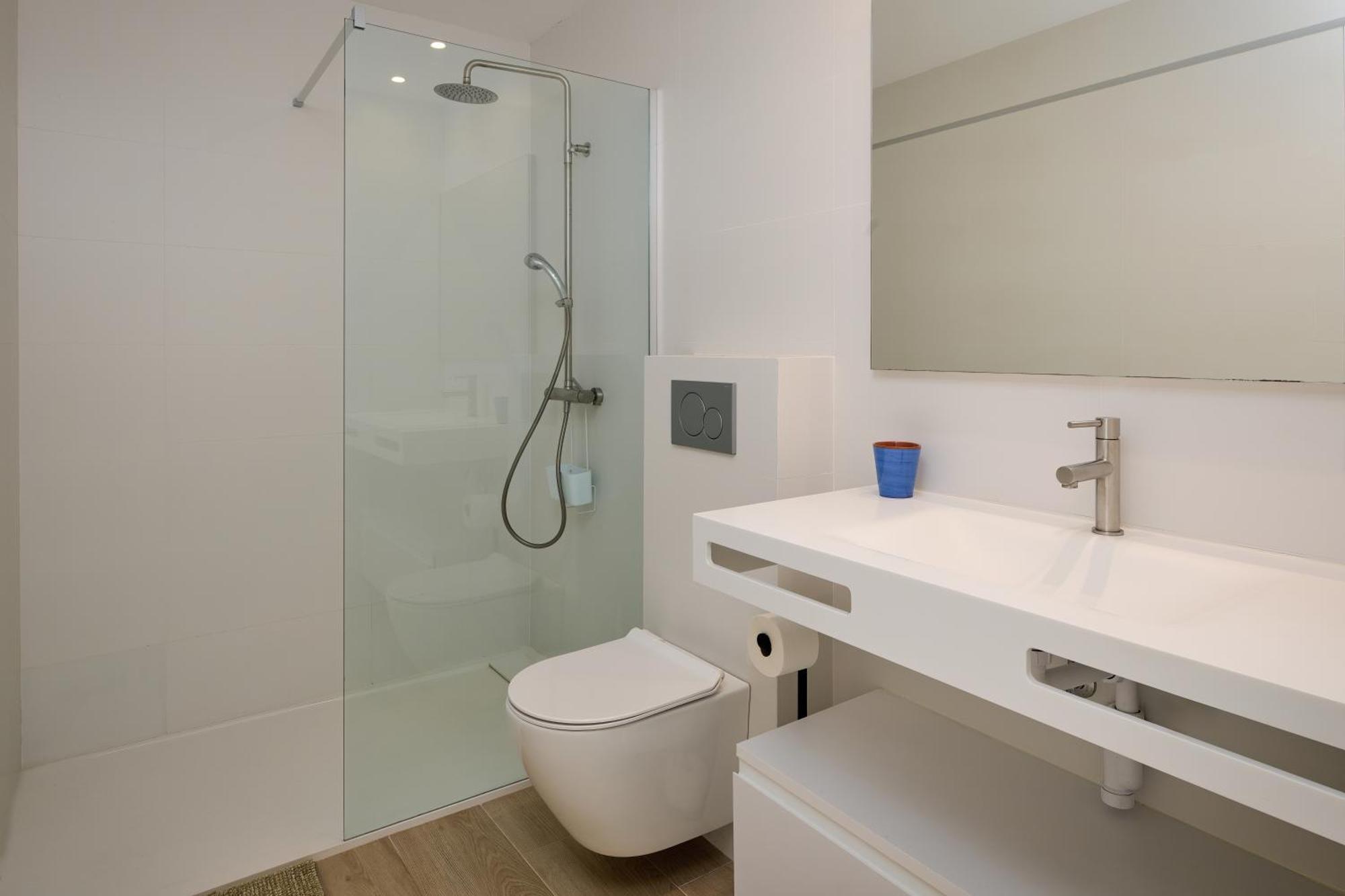 Sea Frontline Apartment 'Faraona'. Pool. Wifi Сантаньї Екстер'єр фото