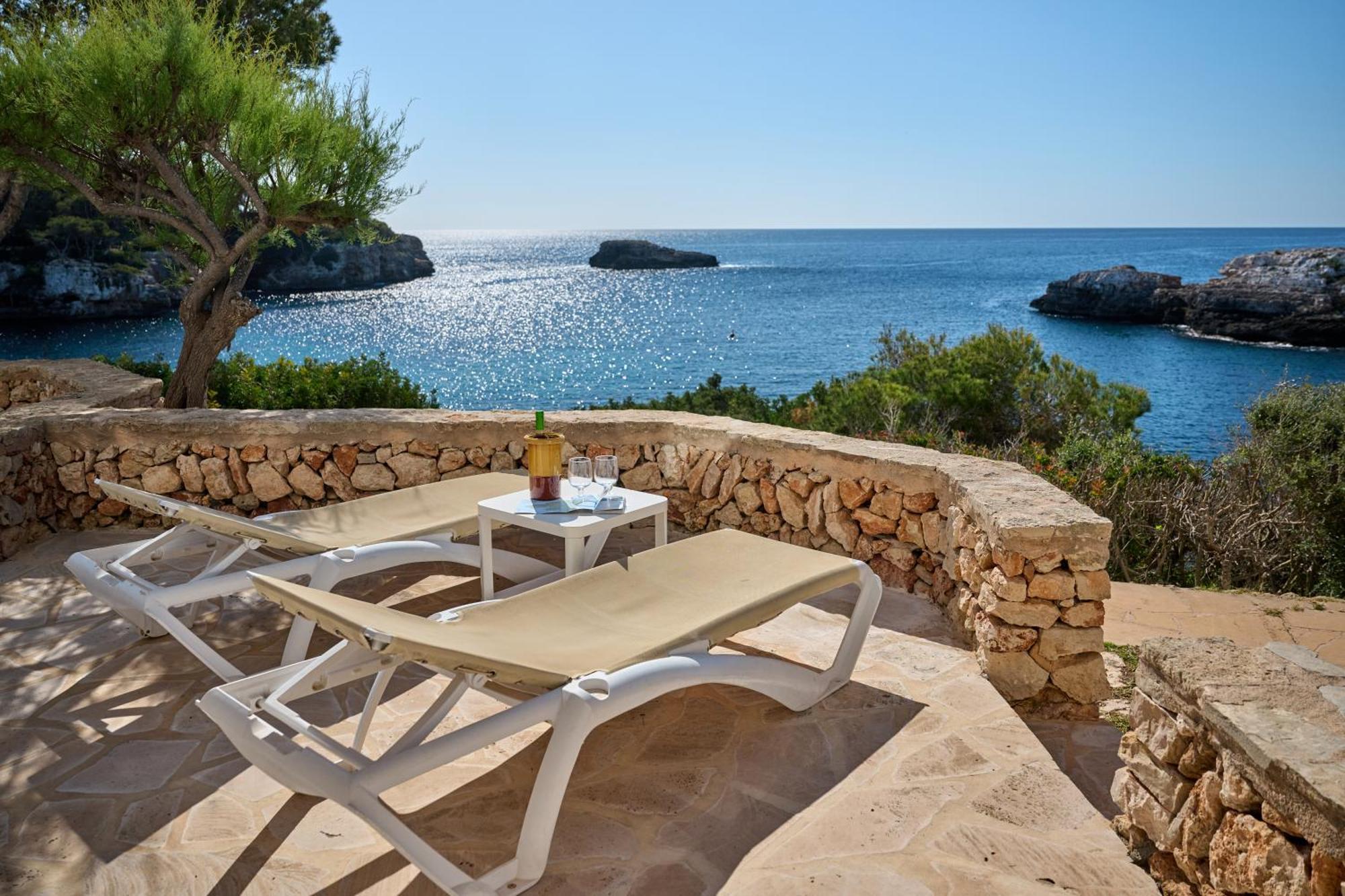 Sea Frontline Apartment 'Faraona'. Pool. Wifi Сантаньї Екстер'єр фото