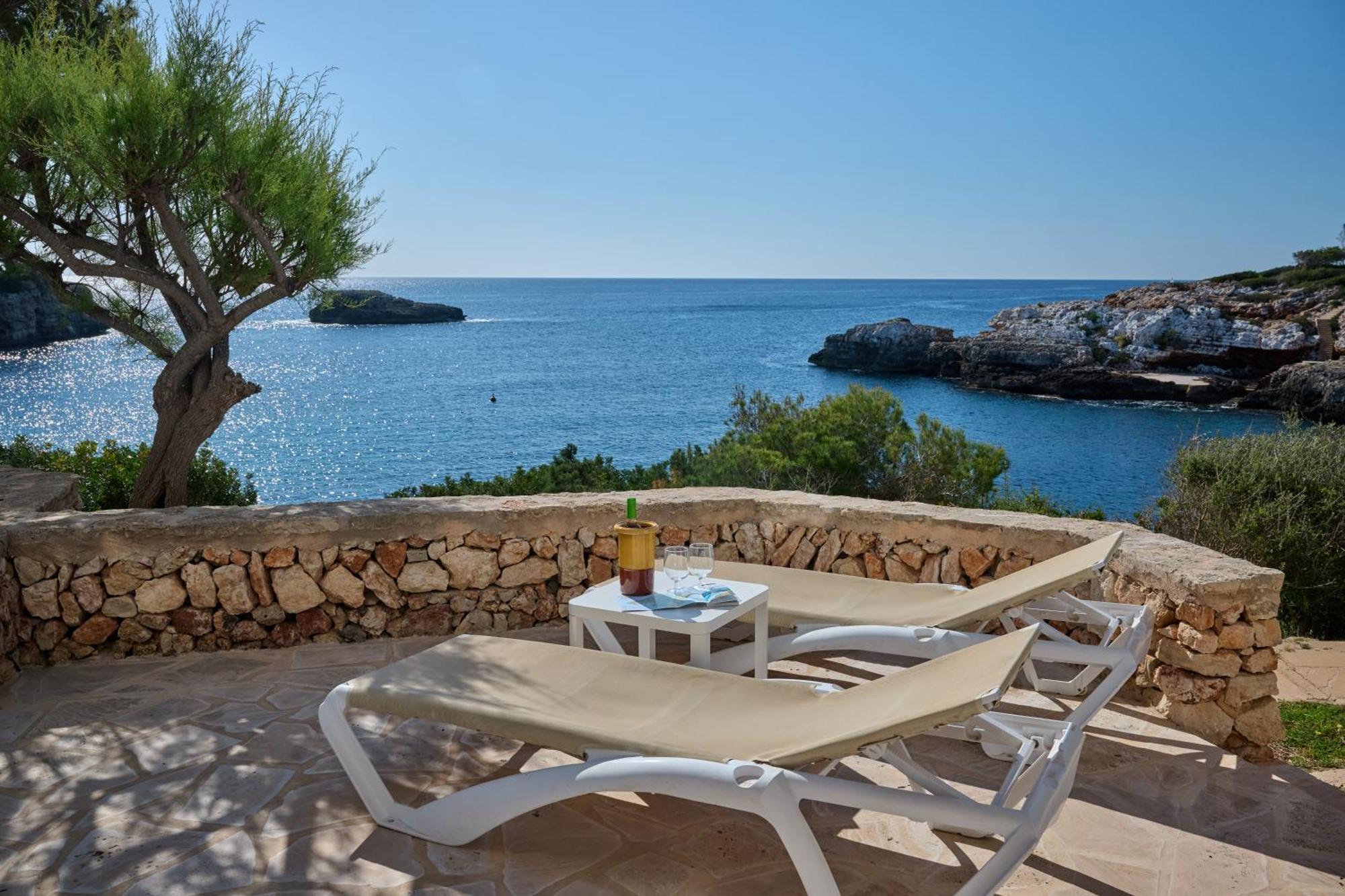 Sea Frontline Apartment 'Faraona'. Pool. Wifi Сантаньї Екстер'єр фото